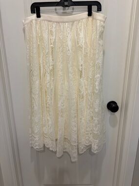 Cream Lace A-Line Skirt